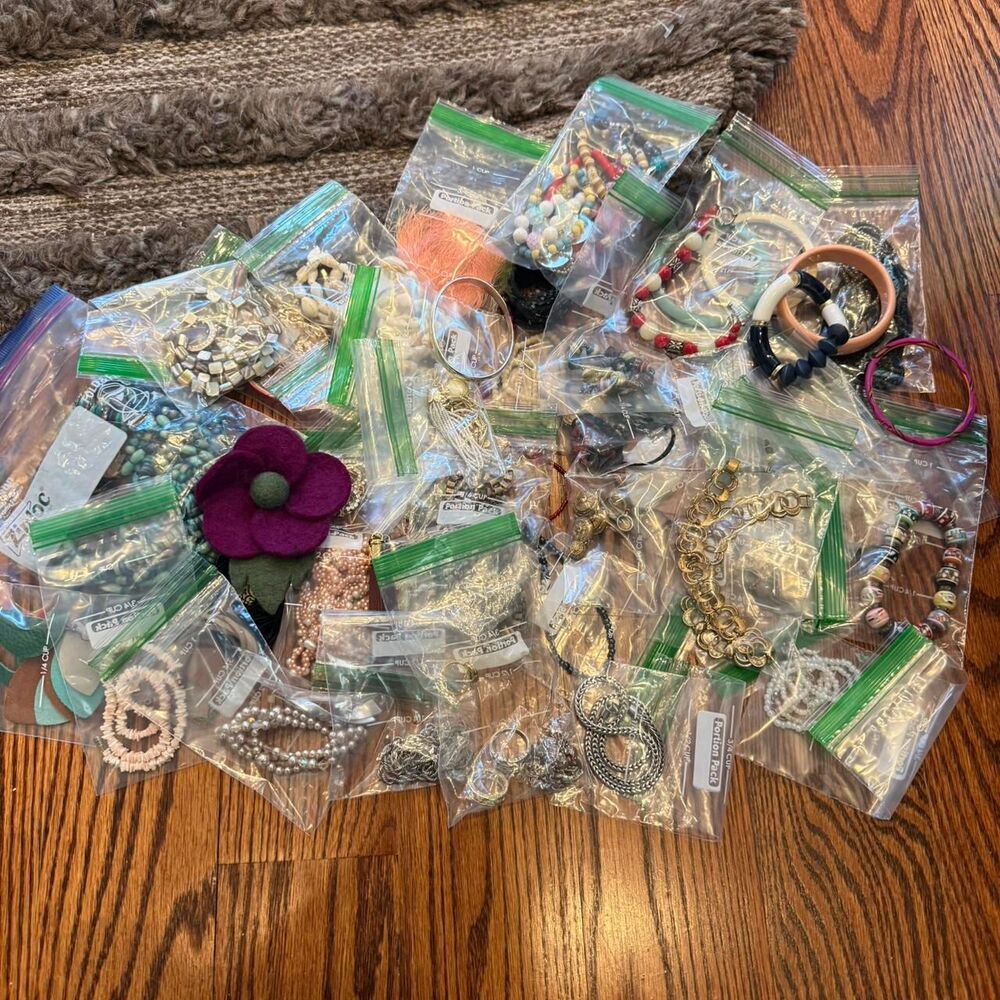 3 Pound Mystery Jewelry Jar: Costume, Vintage, Modern All Sorts Peices